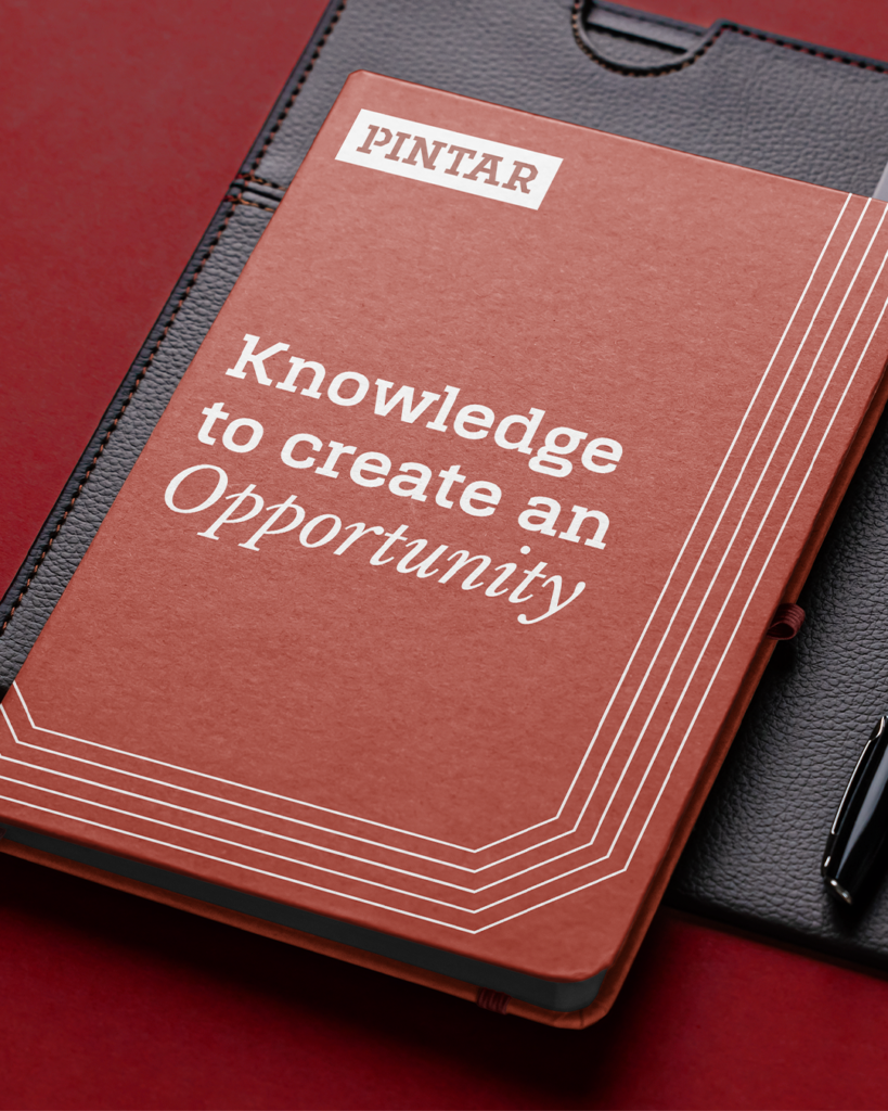 BK_PORTFOLIO_PINTAR_MOCKUP_NOTEBOOK